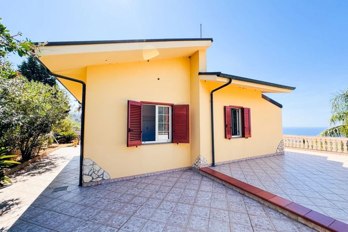 Image No.24-3 Bed Villa for sale