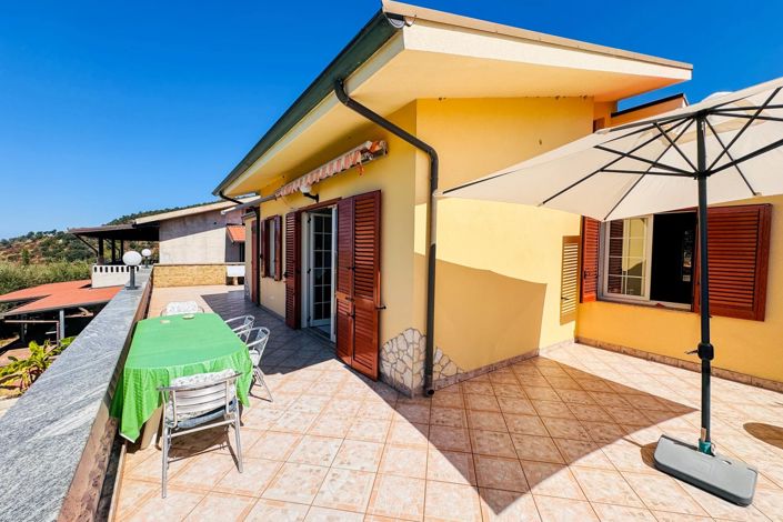 Image No.27-3 Bed Villa for sale