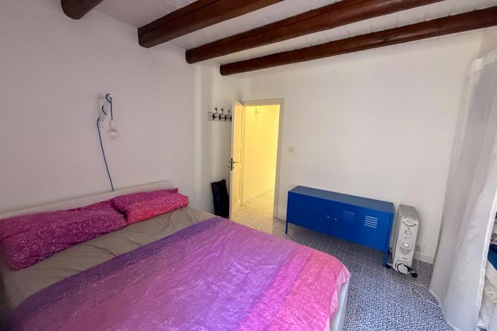 Image No.12-2 Bed House for sale