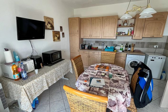 Image No.8-3 Bed Apartment for sale