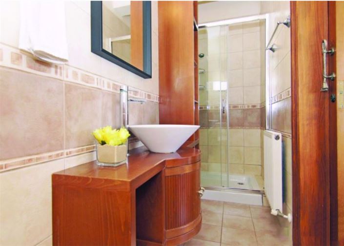 Image No.9-6 Bed Villa for sale