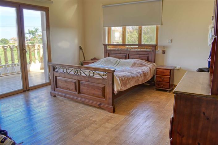 Image No.15-5 Bed Villa for sale