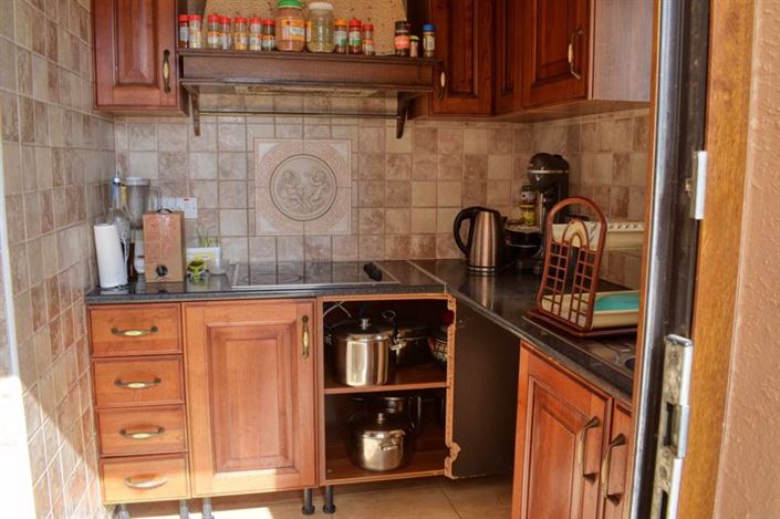 Image No.10-5 Bed Villa for sale