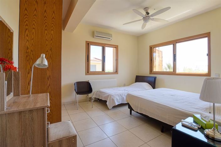 Image No.15-3 Bed Villa for sale