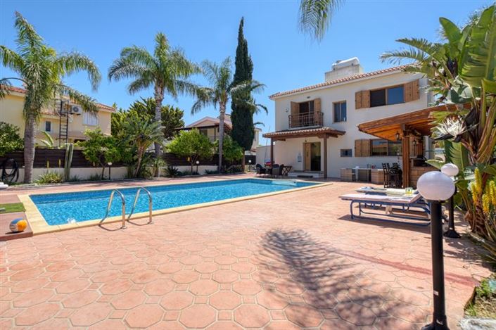 Image No.20-3 Bed Villa for sale