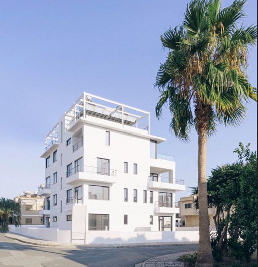 Image No.20-3 Bed Apartment for sale