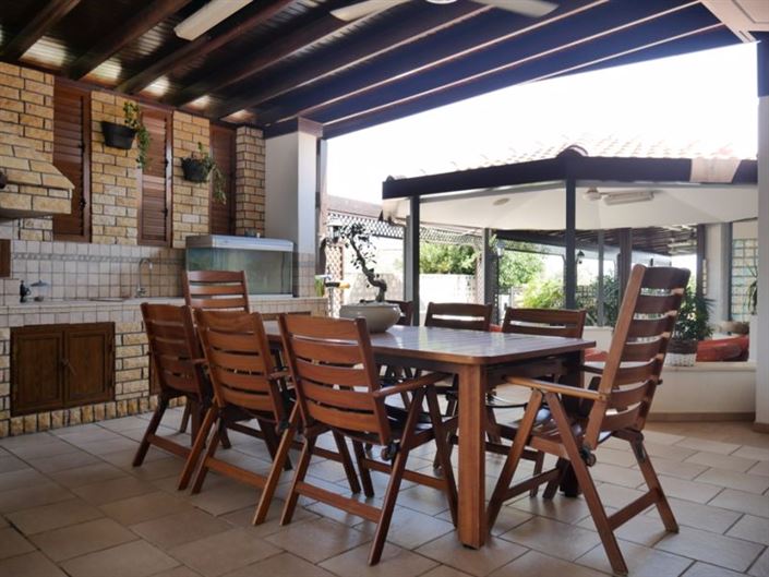 Image No.18-4 Bed Villa for sale