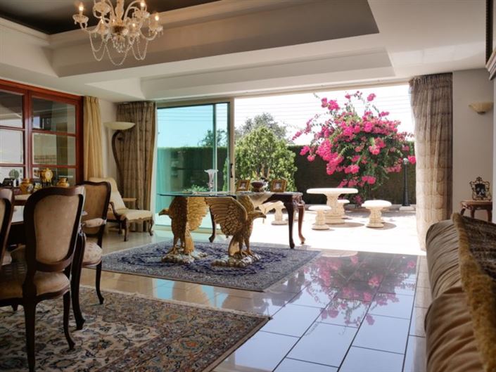 Image No.3-4 Bed Villa for sale