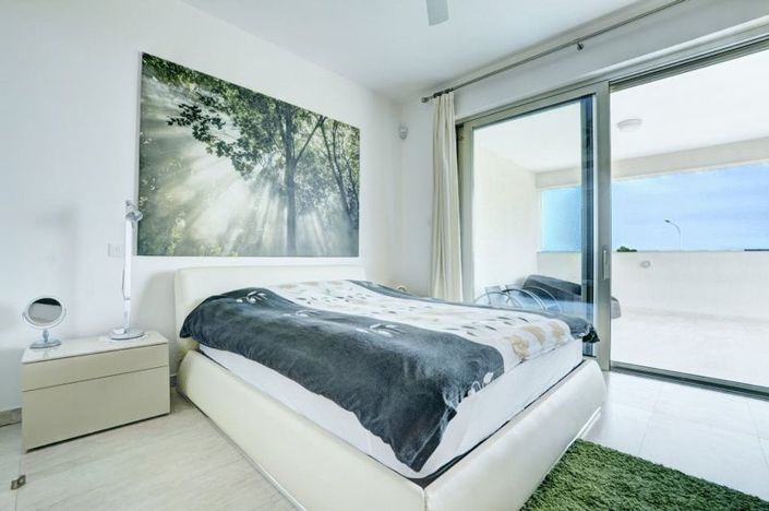 Image No.18-7 Bed Villa for sale