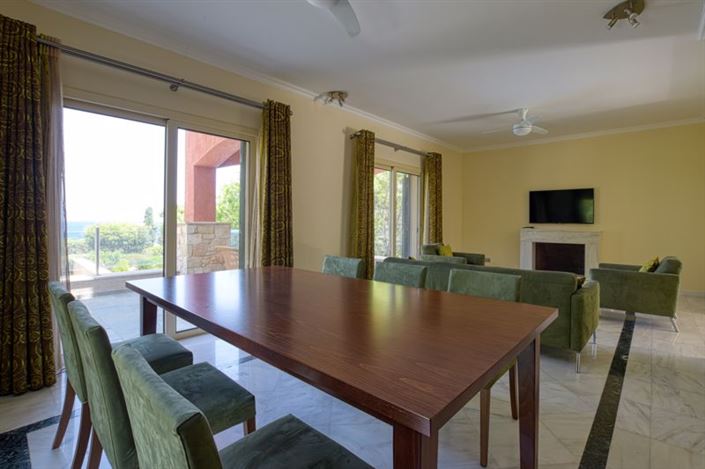 Image No.8-5 Bed Villa for sale