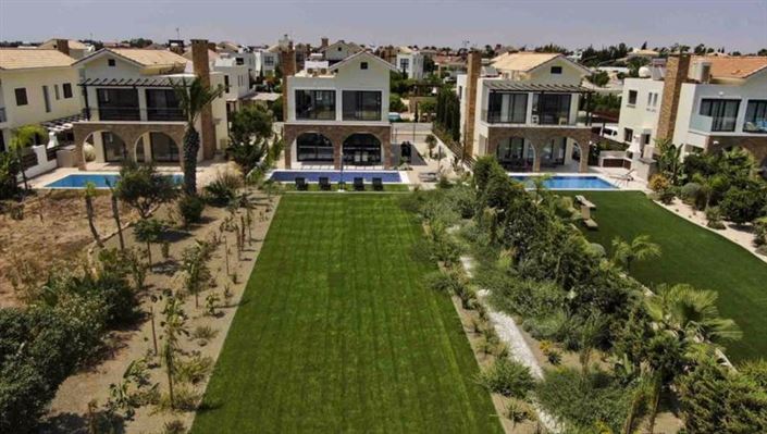 Image No.14-5 Bed Villa for sale