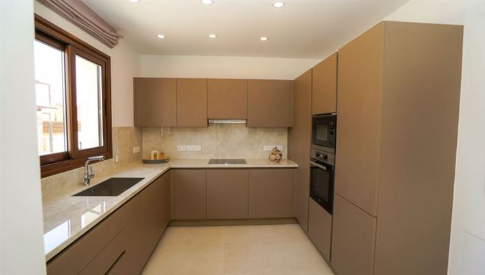 Image No.5-5 Bed Villa for sale