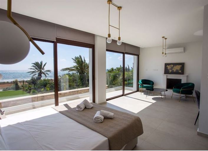 Image No.7-5 Bed Villa for sale