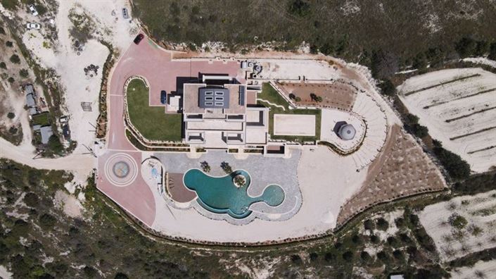 Image No.7-8 Bed Villa for sale