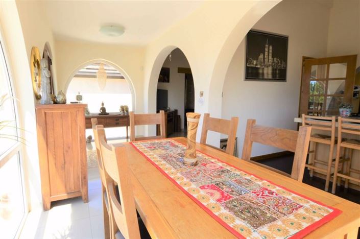 Image No.12-4 Bed Bungalow for sale