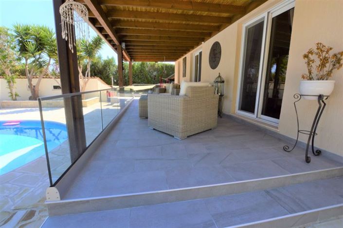 Image No.47-4 Bed Bungalow for sale