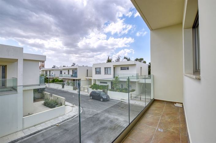 Image No.18-3 Bed Villa for sale