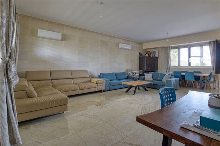 Image No.8-3 Bed Villa for sale