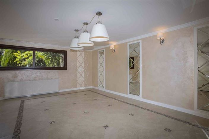 Image No.12-5 Bed Villa for sale