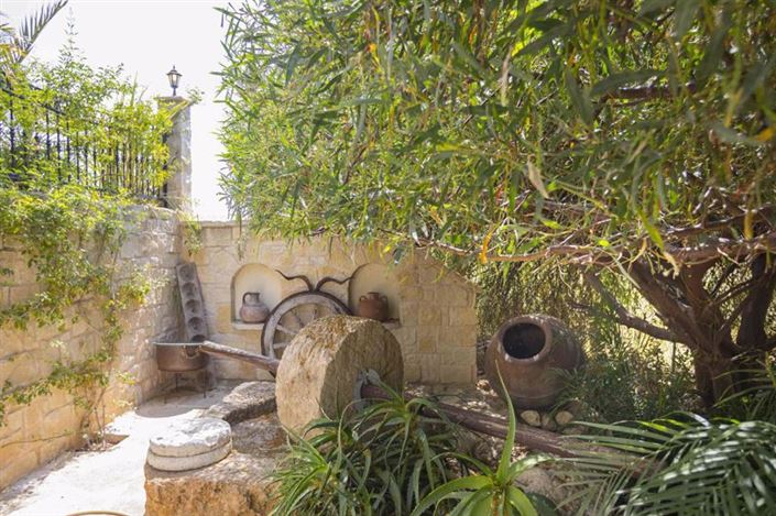 Image No.32-5 Bed Villa for sale