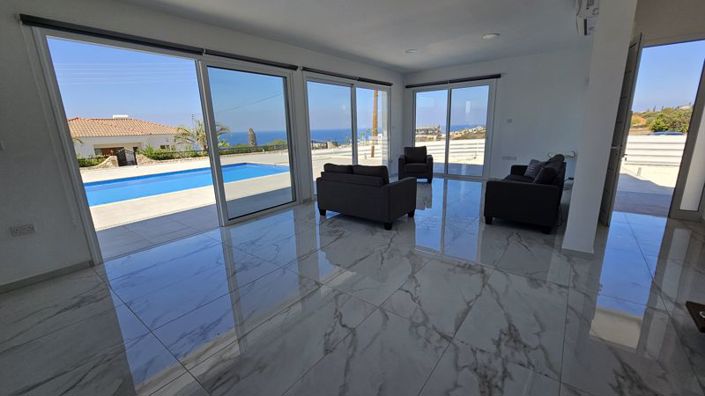 Image No.13-3 Bed Villa for sale