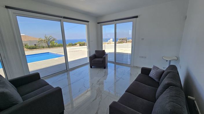 Image No.14-3 Bed Villa for sale