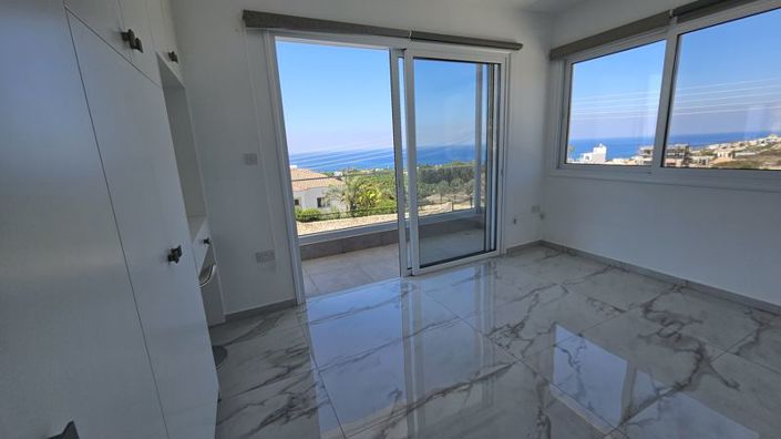 Image No.21-3 Bed Villa for sale