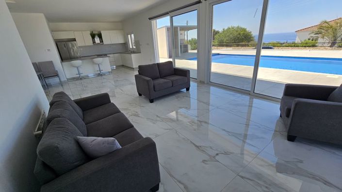 Image No.4-3 Bed Villa for sale