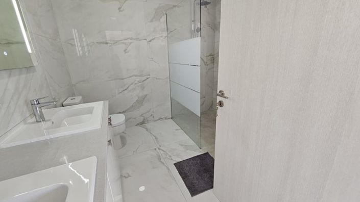 Image No.26-3 Bed Villa for sale