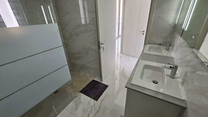 Image No.28-3 Bed Villa for sale