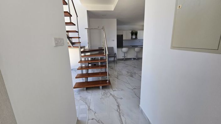 Image No.8-3 Bed Villa for sale