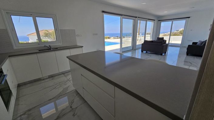 Image No.10-3 Bed Villa for sale