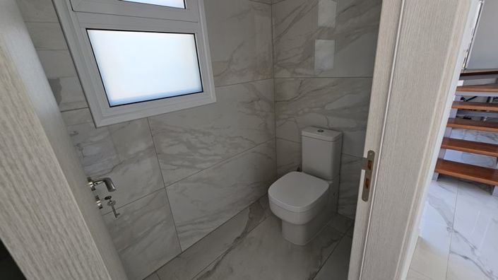 Image No.11-3 Bed Villa for sale