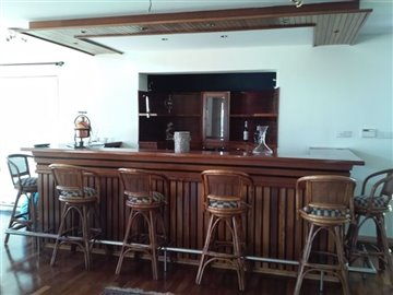 bar