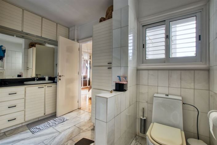 Image No.20-3 Bed Villa for sale