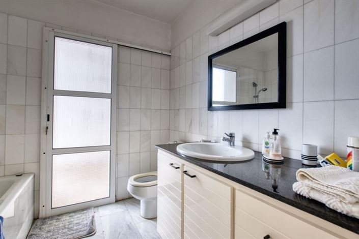 Image No.27-3 Bed Villa for sale