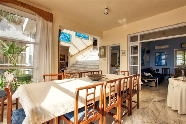 Image No.10-3 Bed Villa for sale