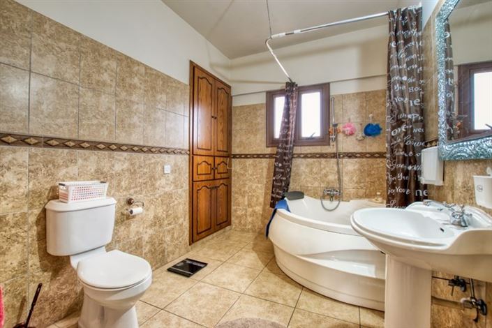 Image No.22-4 Bed Villa for sale