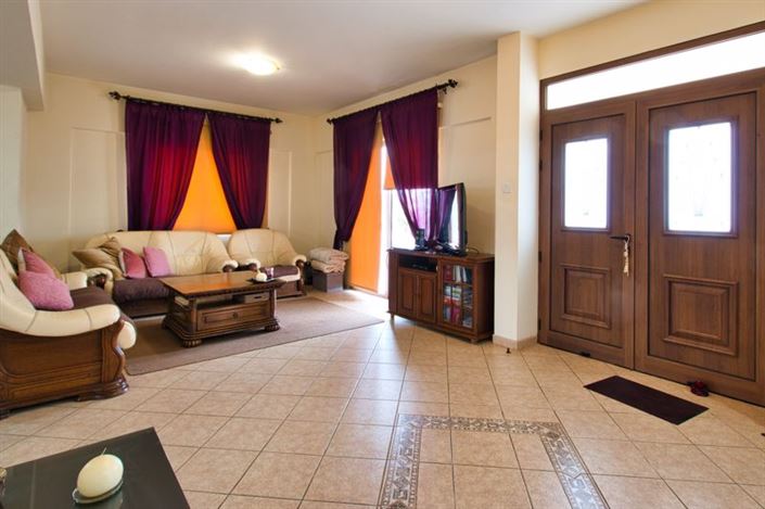 Image No.7-4 Bed Villa for sale