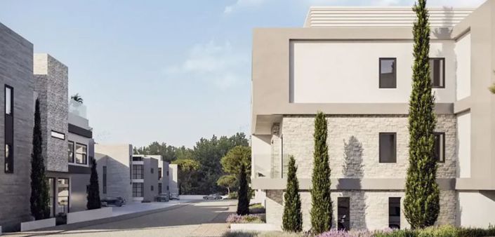 Image No.10-3 Bed Apartment for sale