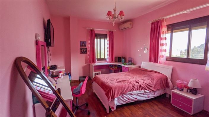 Image No.8-4 Bed Villa for sale