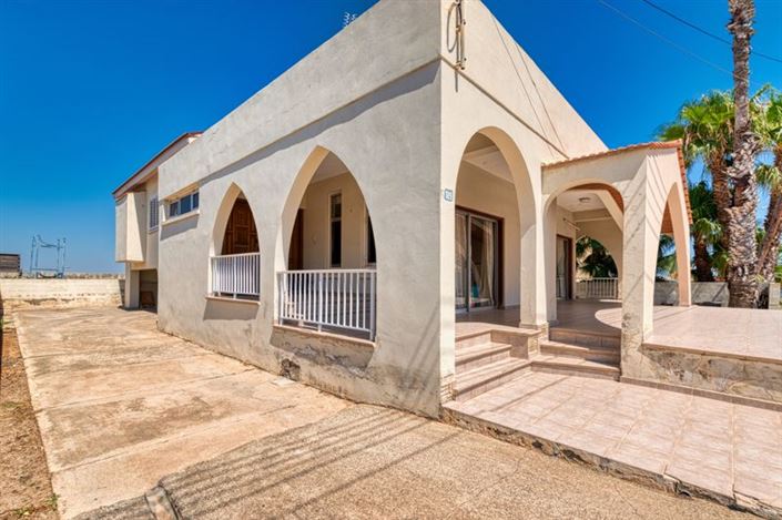 Image No.4-4 Bed Villa for sale