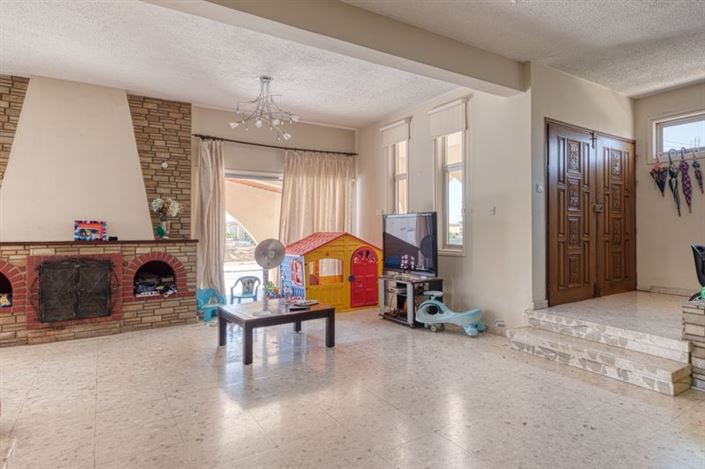 Image No.6-4 Bed Villa for sale