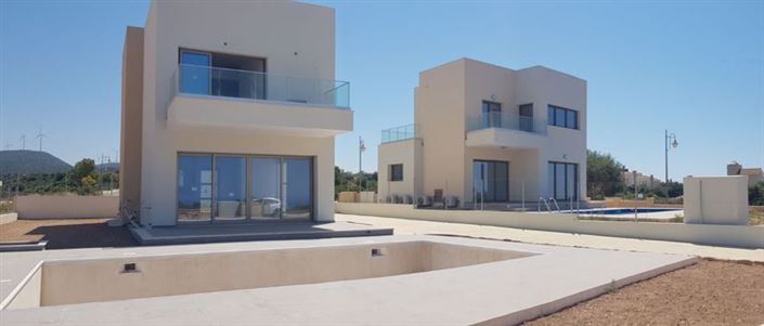 Image No.2-2 Bed Villa for sale