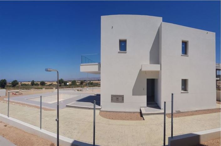 Image No.7-3 Bed Villa for sale