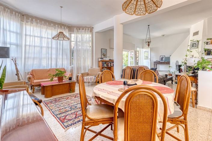 Image No.7-4 Bed Bungalow for sale