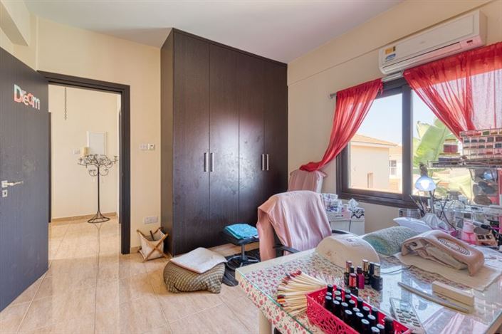 Image No.12-3 Bed Villa for sale