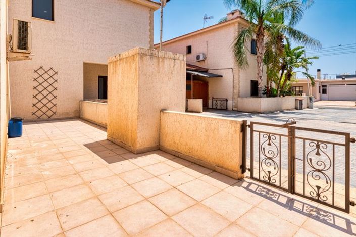 Image No.2-3 Bed Villa for sale