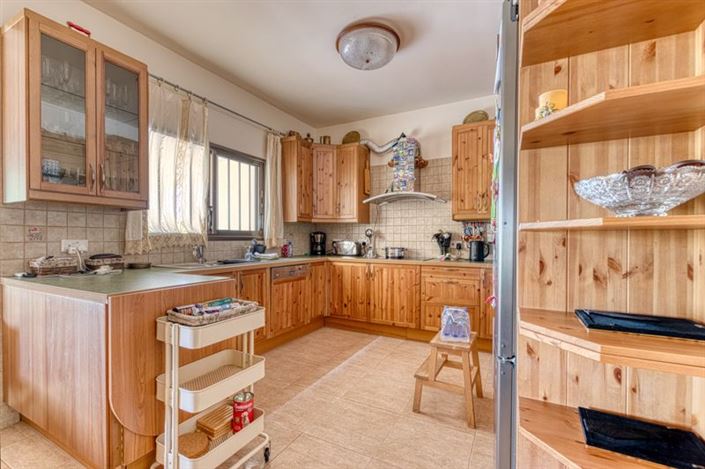 Image No.12-3 Bed Villa for sale