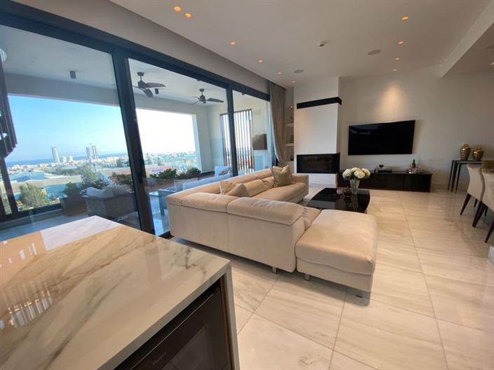 Image No.22-3 Bed Apartment for sale